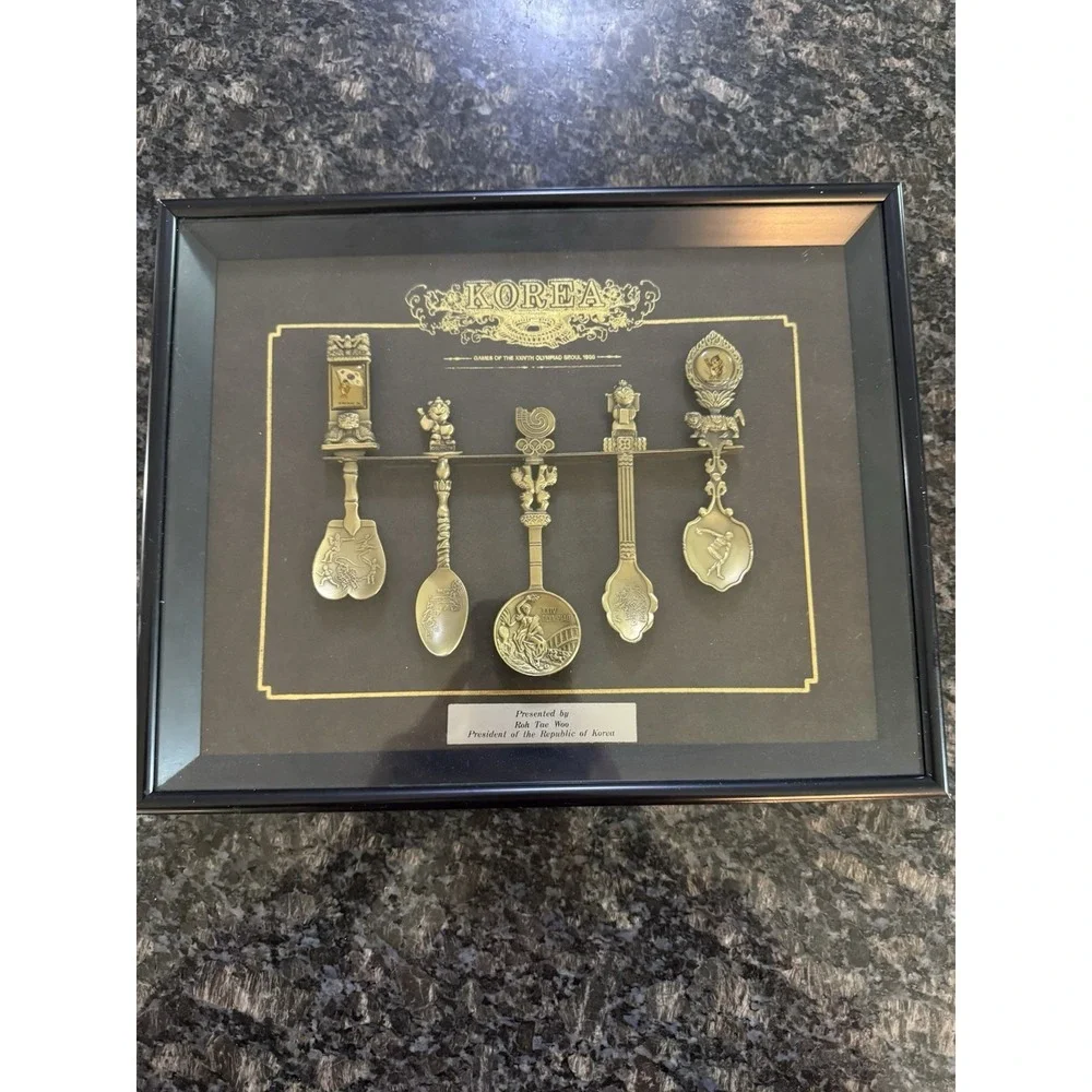 1988 VTG Korea Games XXIVTH Olympiad Seoul Brass‎ Spoon Set Rare Samsung Ed Art